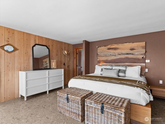 1930 49th Street, Port Townsend, WA 98368