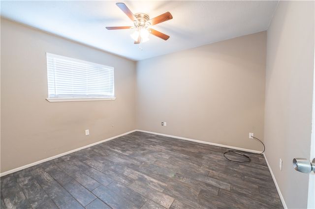 910 Red Start Cir, Corpus Christi, TX 78418