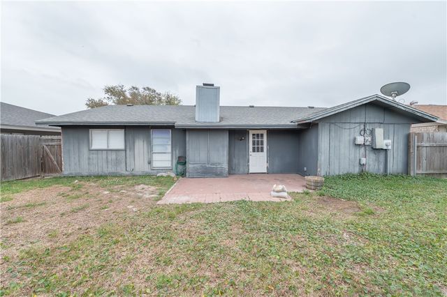910 Red Start Cir, Corpus Christi, TX 78418