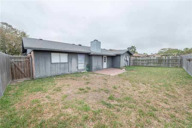910 Red Start Cir, Corpus Christi, TX 78418