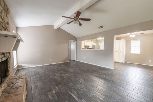 910 Red Start Cir, Corpus Christi, TX 78418