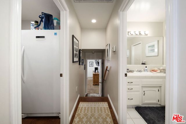 7200 Clifftop Way, Bakersfield, CA 93306