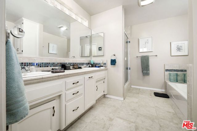 7200 Clifftop Way, Bakersfield, CA 93306