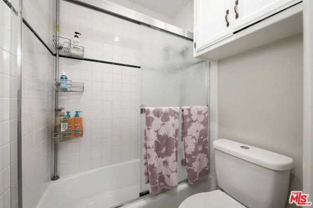 7200 Clifftop Way, Bakersfield, CA 93306