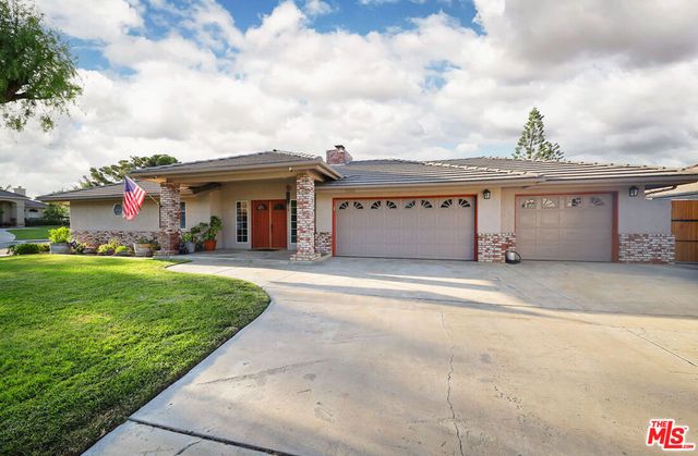 7200 Clifftop Way, Bakersfield, CA 93306