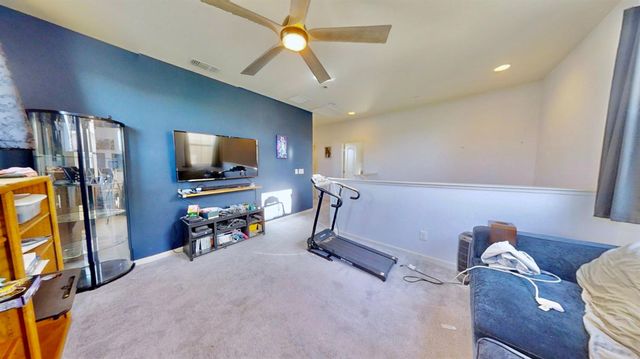 2220 Castle Pines Way, Roseville, CA 95747