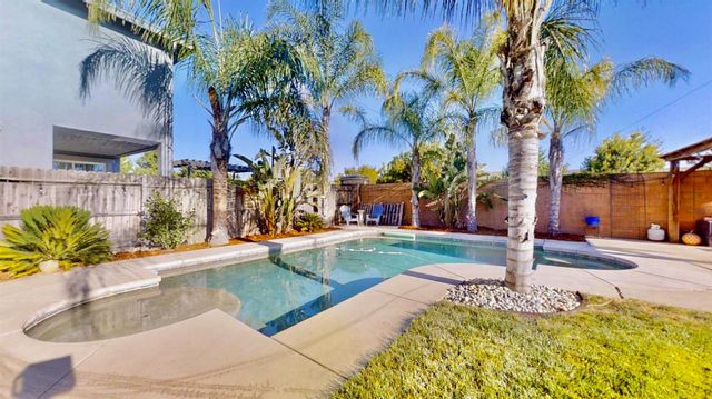 2220 Castle Pines Way, Roseville, CA 95747