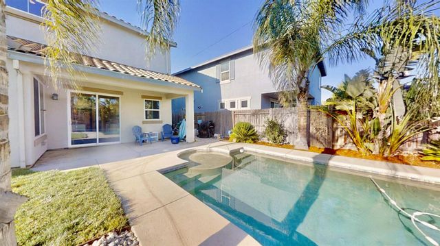 2220 Castle Pines Way, Roseville, CA 95747