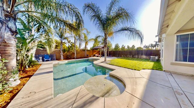 2220 Castle Pines Way, Roseville, CA 95747