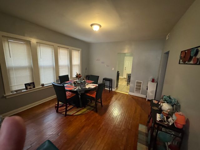 8052 S Langley Avenue, Chicago, IL 60619