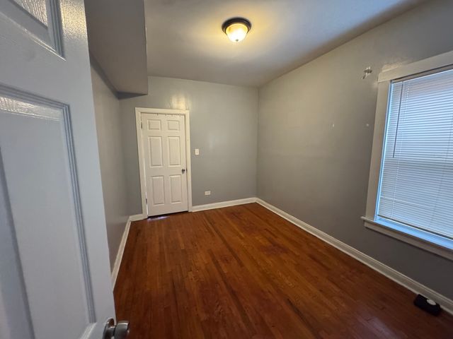 8052 S Langley Avenue, Chicago, IL 60619