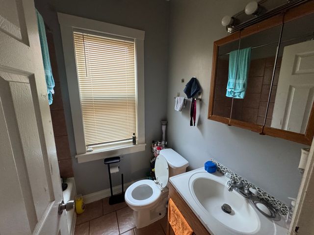 8052 S Langley Avenue, Chicago, IL 60619