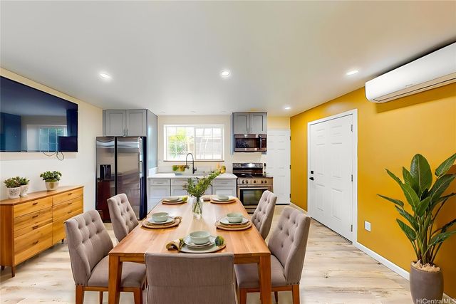 53-898 Kamehameha Highway, Hauula, HI 96717