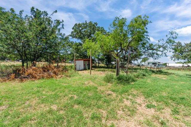 7962 Fm 920, Poolville, TX 76487