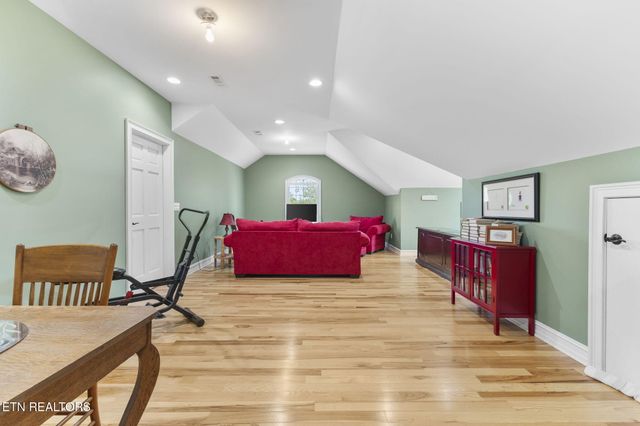 380 Fishers Loop Loop, Sharps Chapel, TN 37866