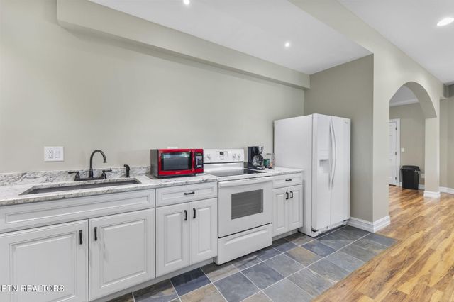 380 Fishers Loop Loop, Sharps Chapel, TN 37866