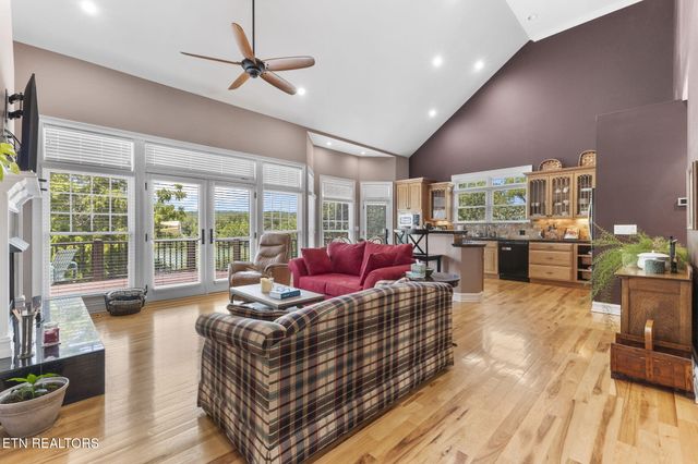 380 Fishers Loop Loop, Sharps Chapel, TN 37866