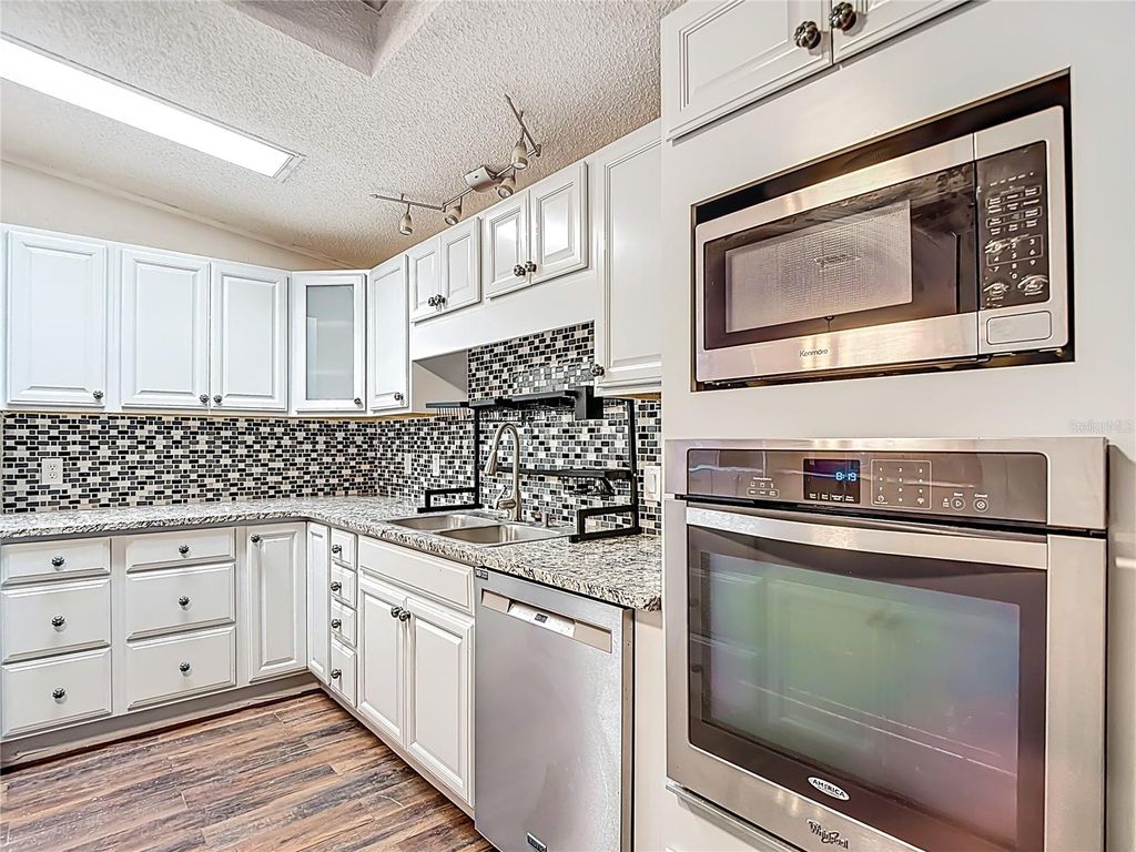 Image 28 of property listing at 8339 WEATHERFORD AVENUE, Brooksville, FL 34613