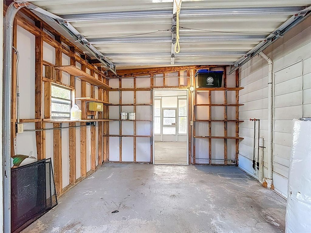 Image 62 of property listing at 8339 WEATHERFORD AVENUE, Brooksville, FL 34613