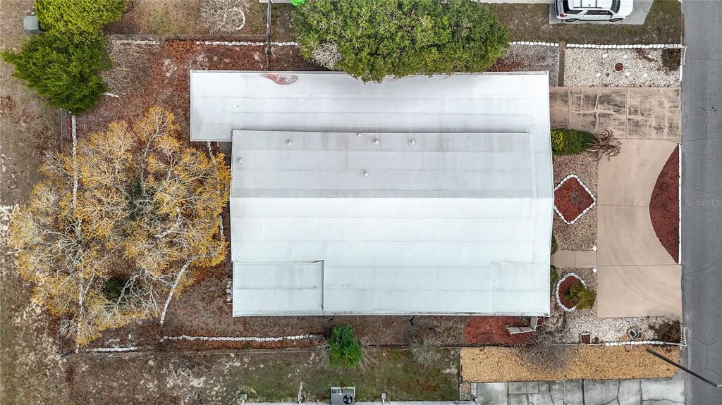 Image 78 of property listing at 8339 WEATHERFORD AVENUE, Brooksville, FL 34613