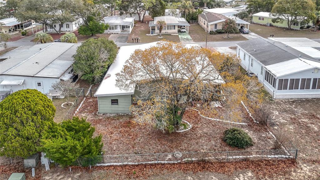 Image 79 of property listing at 8339 WEATHERFORD AVENUE, Brooksville, FL 34613