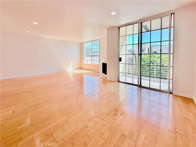 1129 Larrabee Street 10, West Hollywood, CA 90069