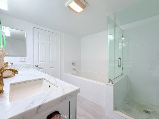 1129 Larrabee Street 10, West Hollywood, CA 90069