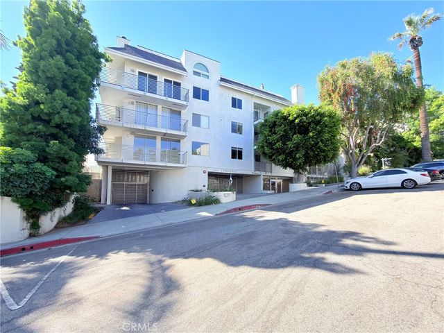 1129 Larrabee Street 10, West Hollywood, CA 90069
