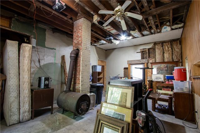 225 Main Street, Washburn, MO 65772