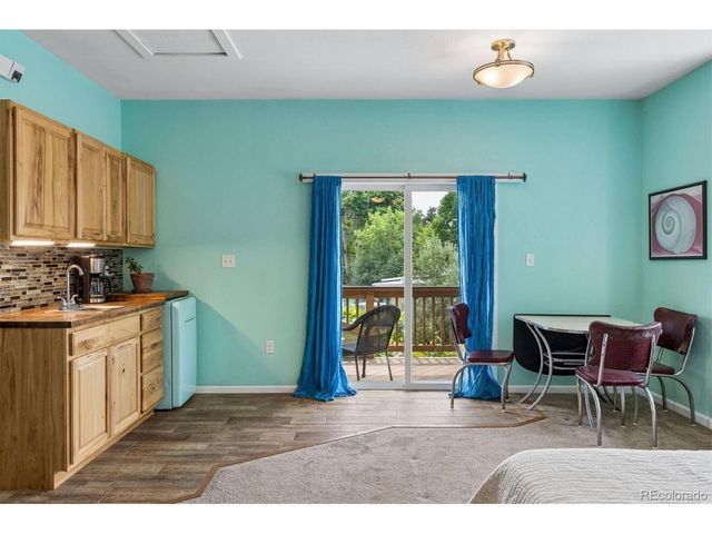 8090 W 19th Ave, Lakewood, CO 80214