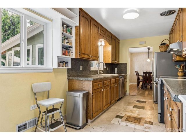 8090 W 19th Ave, Lakewood, CO 80214