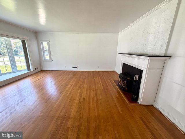 6318 WINNER AVE, Baltimore, MD 21215
