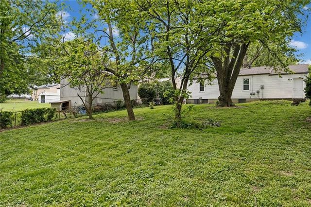 1713 N Dodgion Avenue, Independence, MO 64050