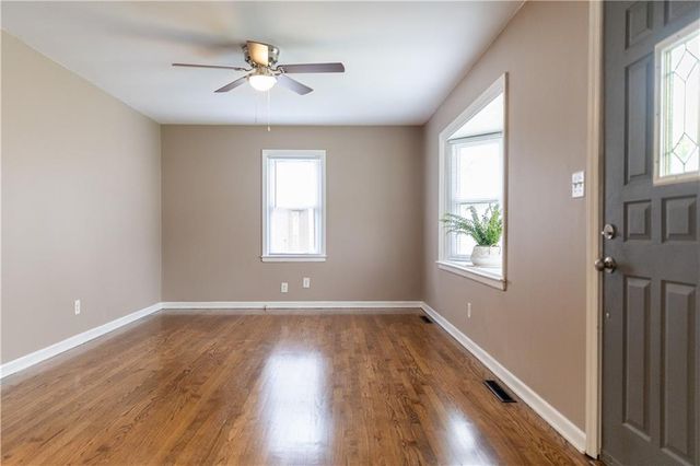 1713 N Dodgion Avenue, Independence, MO 64050