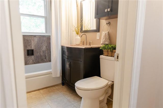 1713 N Dodgion Avenue, Independence, MO 64050