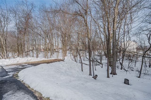 107 Sparrow Ln, Buffalo Twp, PA 16055