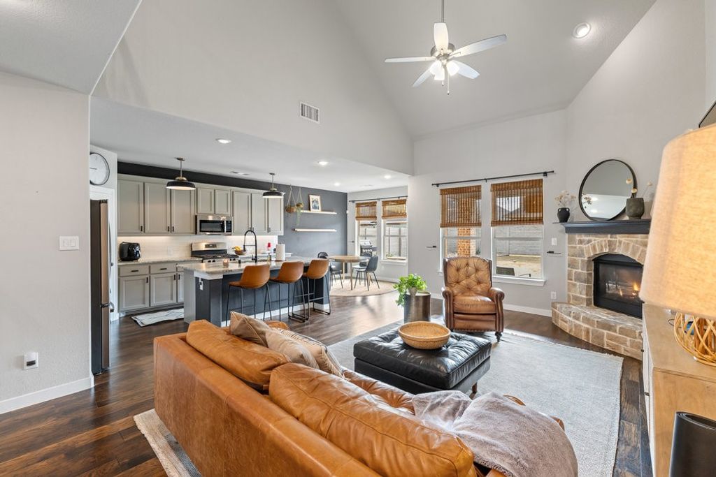 1905 13th Street, Argyle, TX 76226 — photo 4
