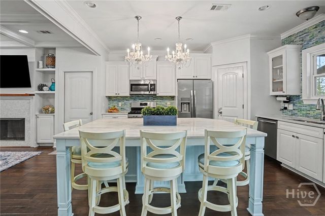 230 Ridgewood Park Drive N, Richmond Hill, GA 31324