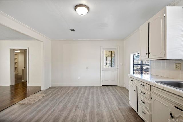 8608 Hicks Rd, Mabelvale, AR 72103