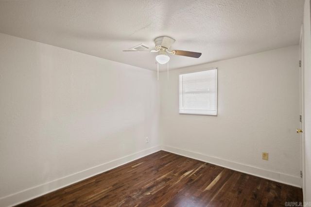 8608 Hicks Rd, Mabelvale, AR 72103