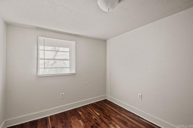 8608 Hicks Rd, Mabelvale, AR 72103