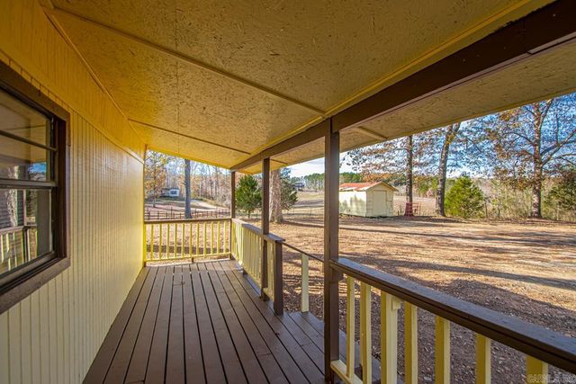 8608 Hicks Rd, Mabelvale, AR 72103