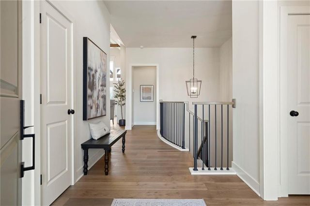 821 Bridgeshire Drive, Raymore, MO 64083