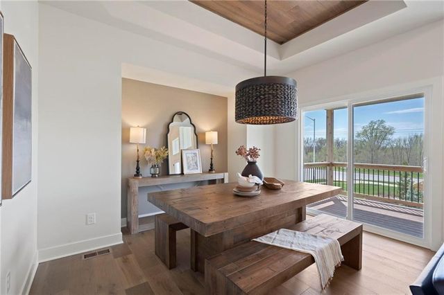 821 Bridgeshire Drive, Raymore, MO 64083