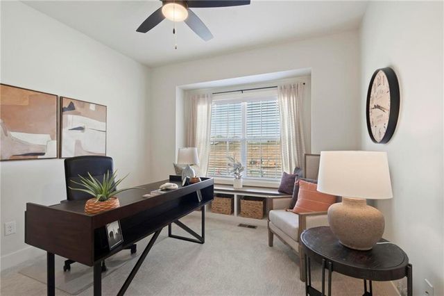 821 Bridgeshire Drive, Raymore, MO 64083