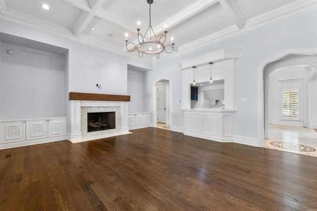 4 Sologne Circle, Little Rock, AR 72223