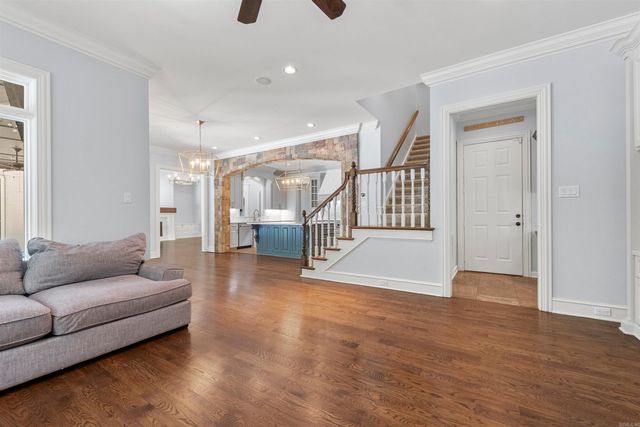 4 Sologne Circle, Little Rock, AR 72223