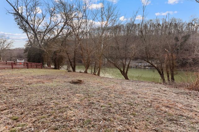 1494 Amster Grove Road, Winchester, KY 40391