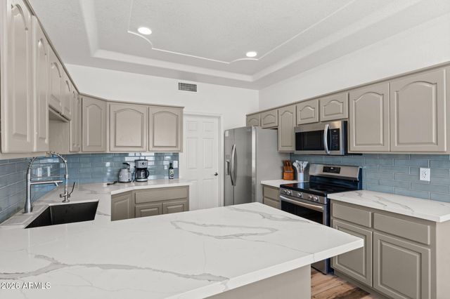 2149 W TERRACE Drive, Wickenburg, AZ 85390