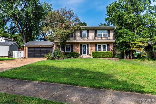 9047 Lowill Lane, Crestwood, MO 63126